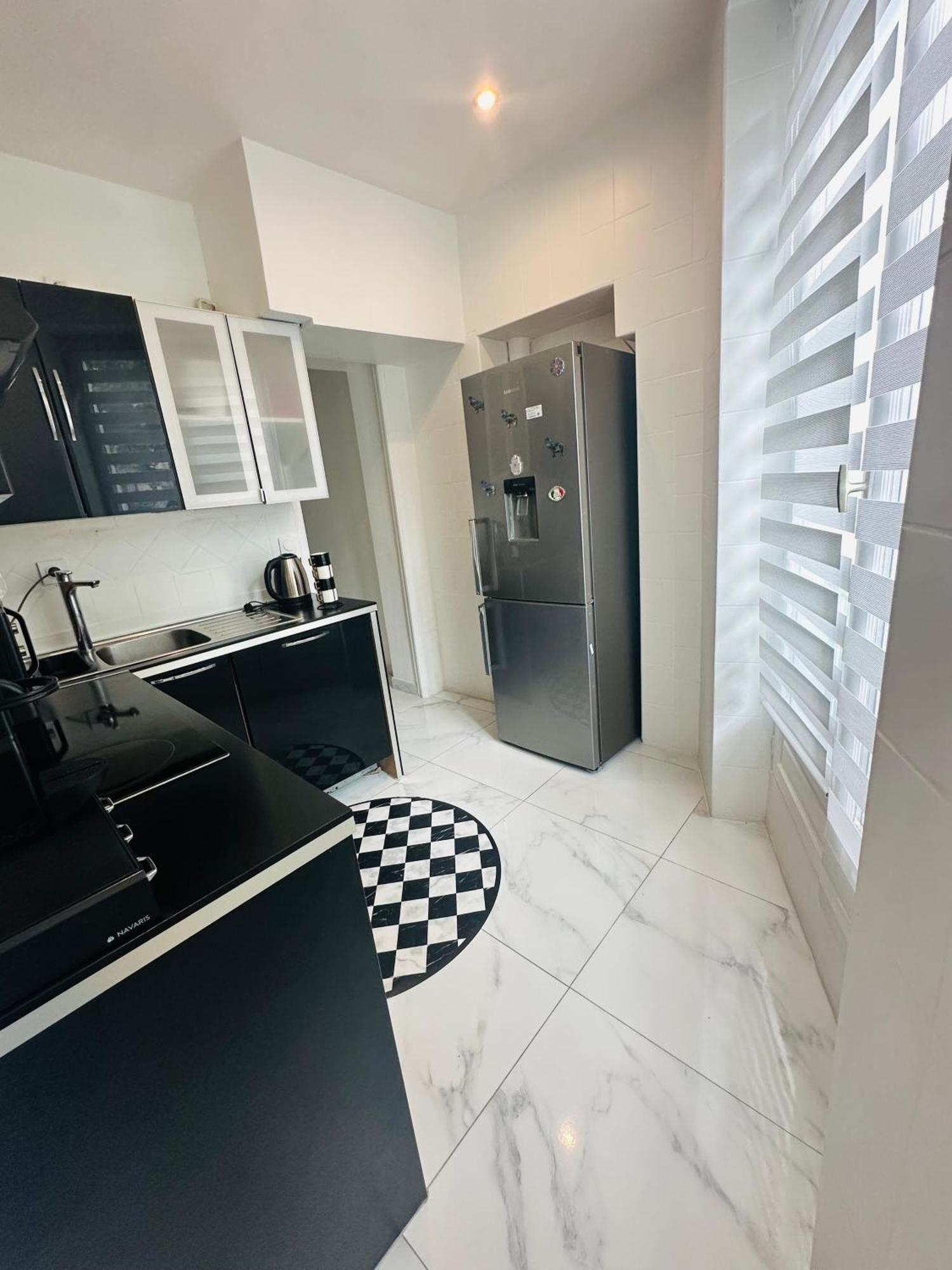 Appartement Parisien Экстерьер фото